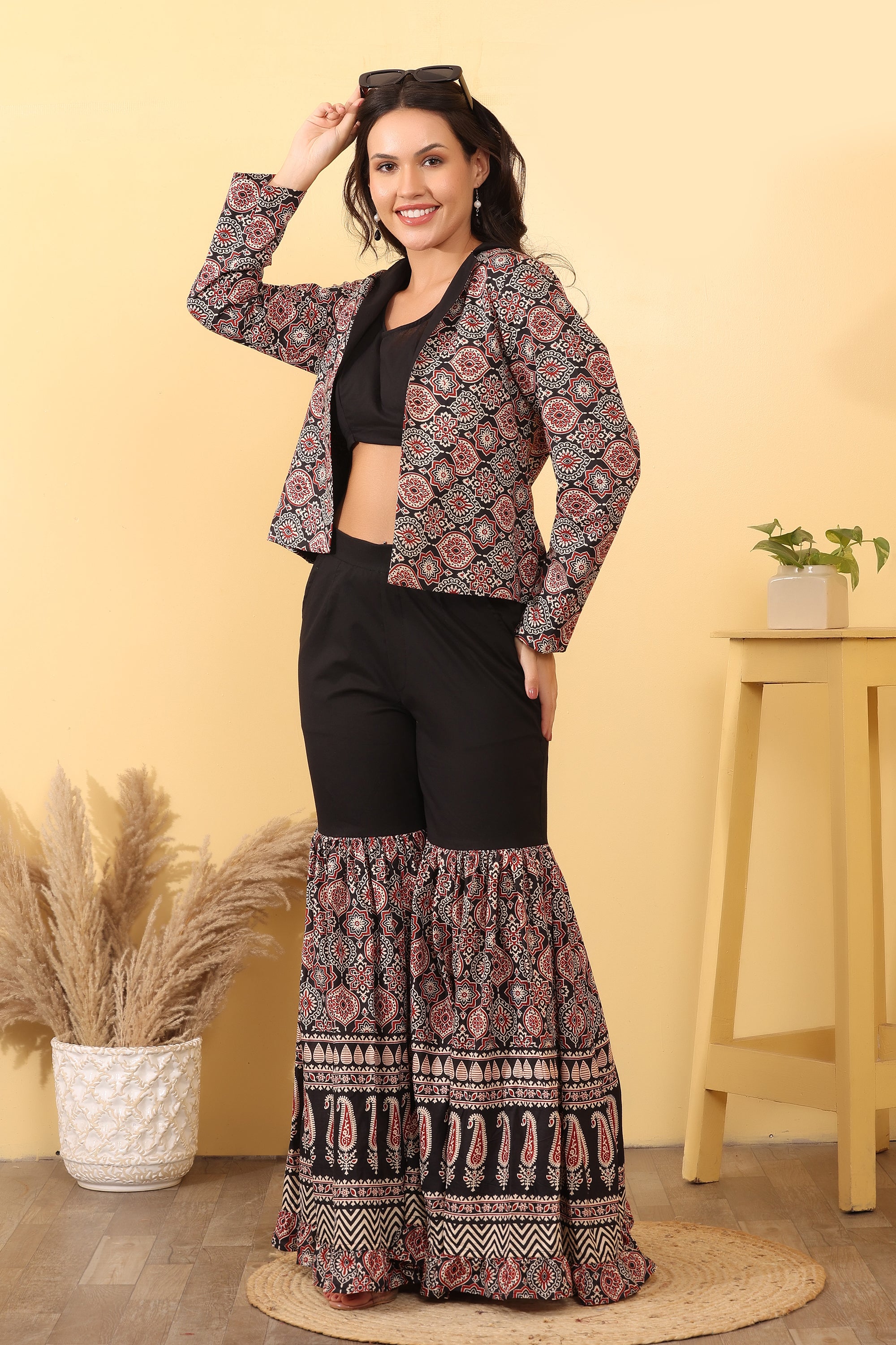 Women Printed  – Stylish & Elegant Outfit