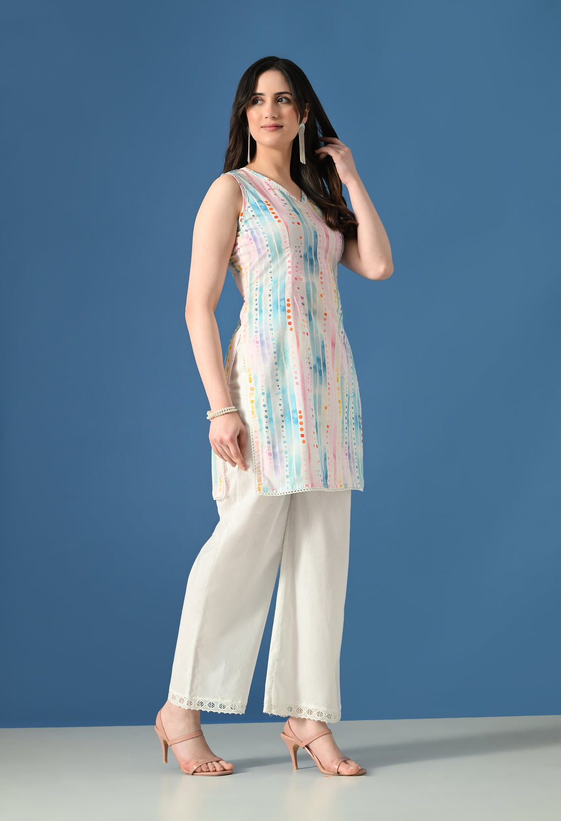 Soft Pastel Luxe Kurti Set – Elegant Sleeveless Kurti with Pants
