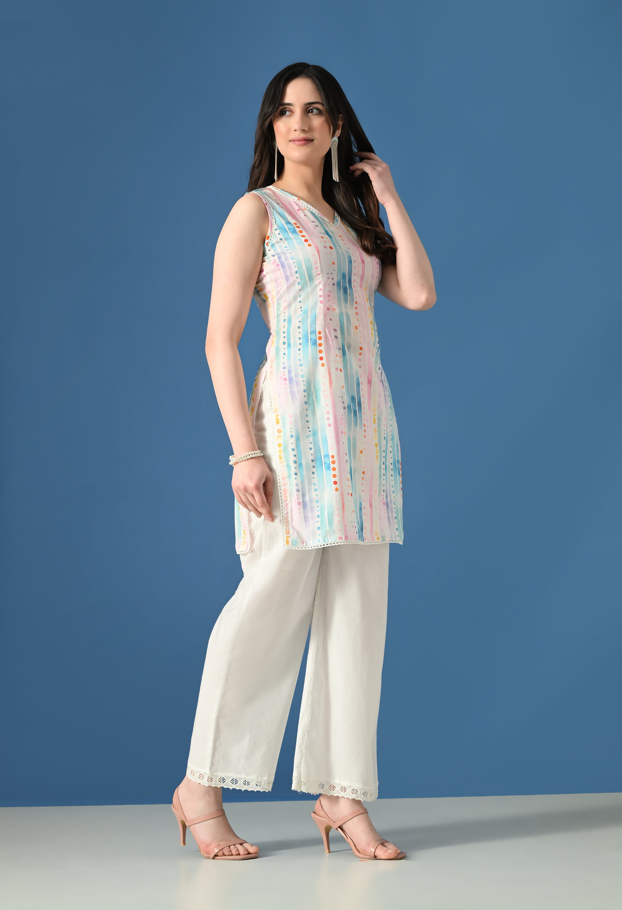 Soft Pastel Luxe Kurti Set – Elegant Sleeveless Kurti with Pants