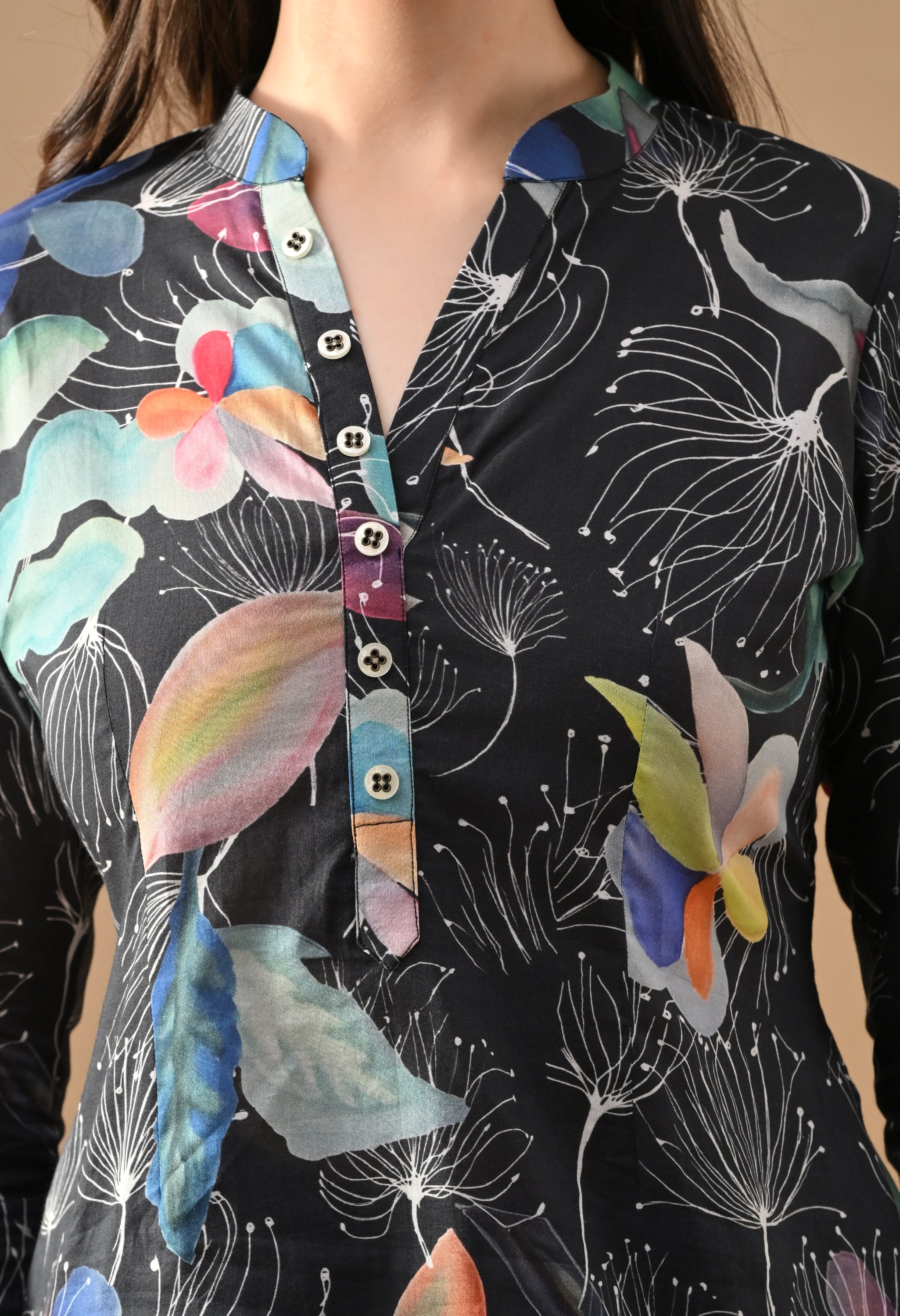 Noir Blossom Printed Kurti Set – Black Floral Kurta with Straight Pants